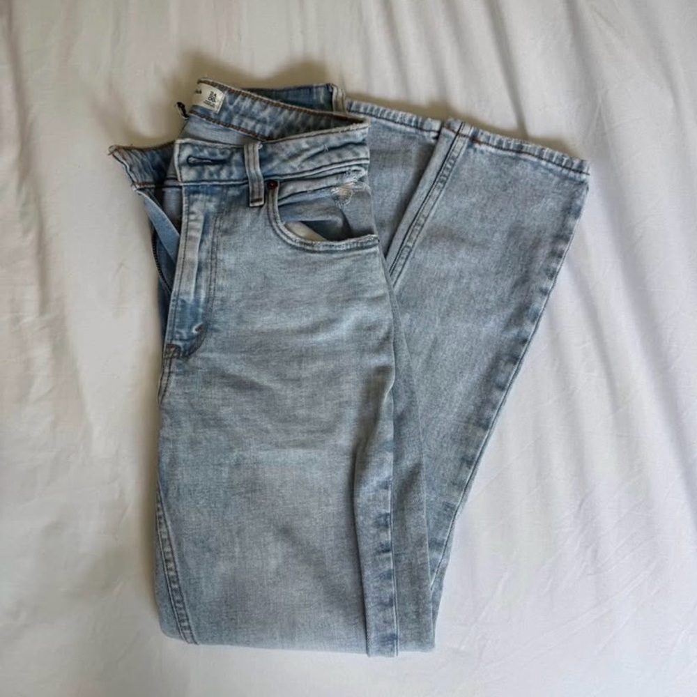 Abercrombie & Fitch Light Wash High Rise Jeans
